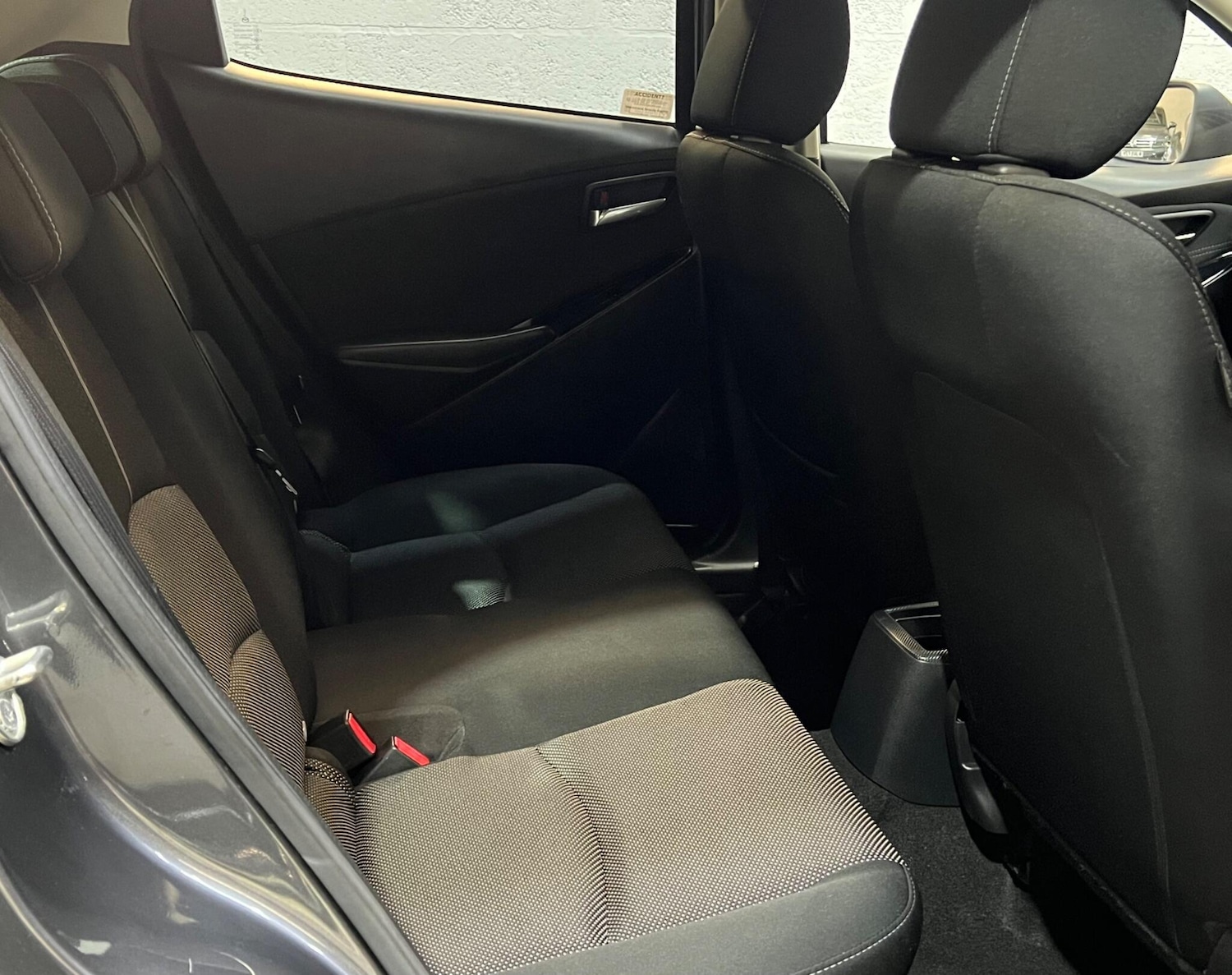 Used Mazda Mazda2 2018 for sale - 77633101: Photo 17