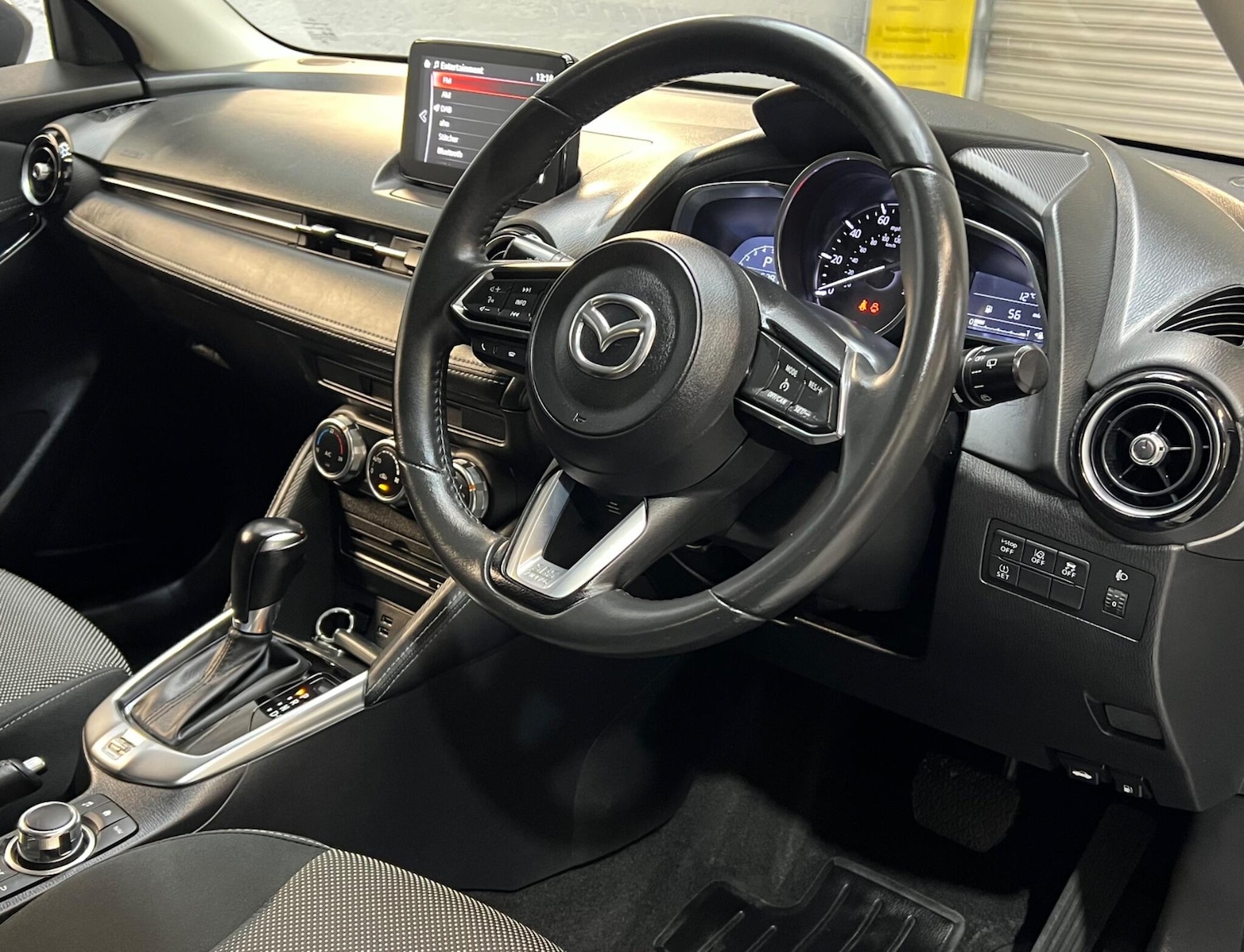 Used Mazda Mazda2 2018 for sale - 77633101: Photo 34