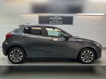Used Mazda Mazda2 2018 for sale - 77633101: Photo