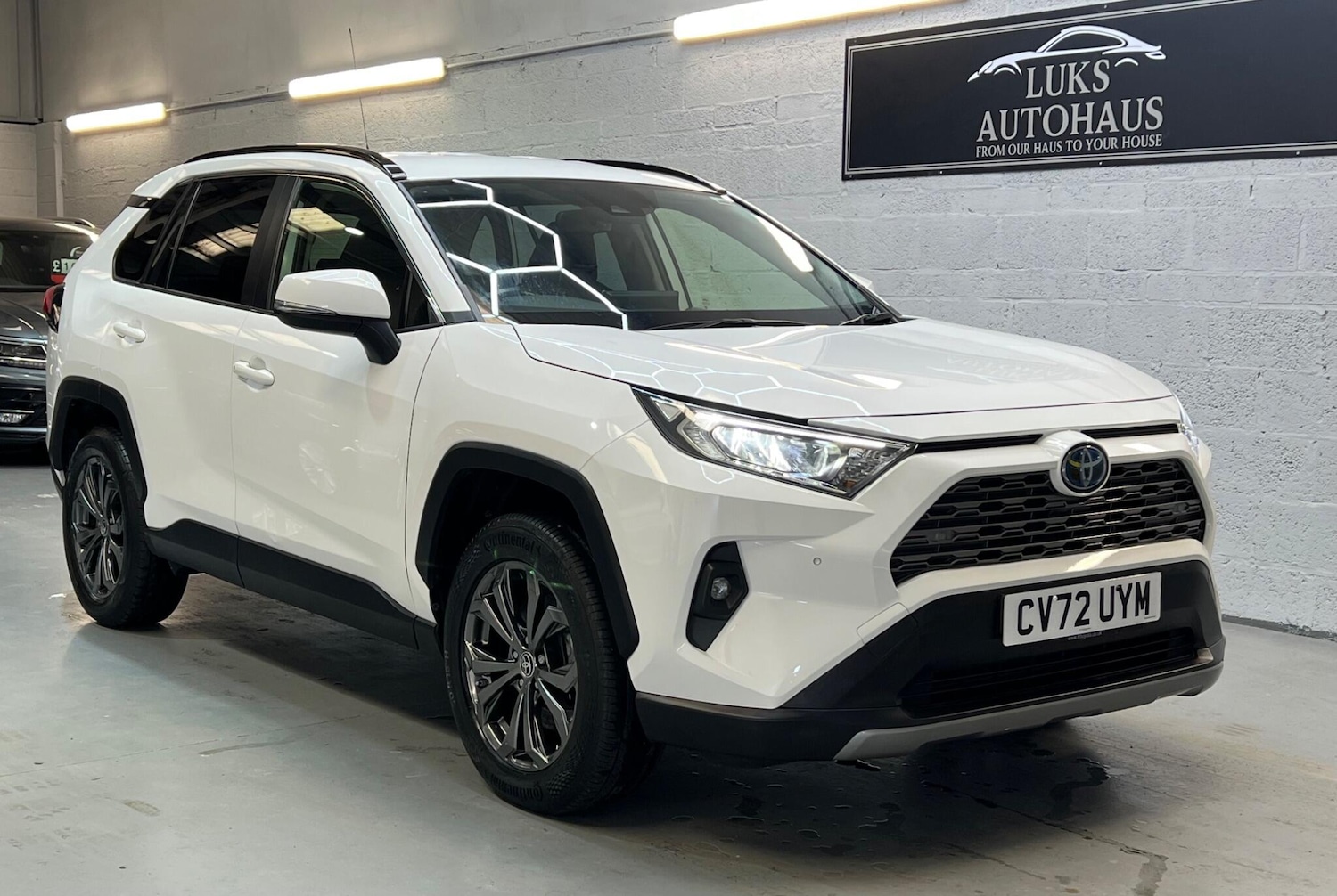 Used Toyota RAV4 2022 for sale - 77893097: Photo 5