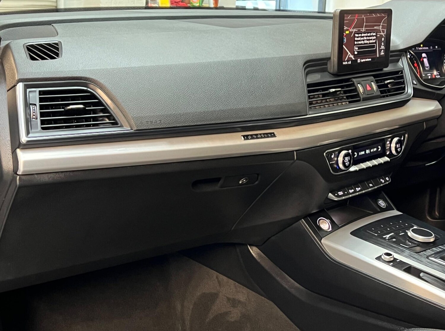 Used Audi Q5 2017 for sale - 77396147: Photo 49