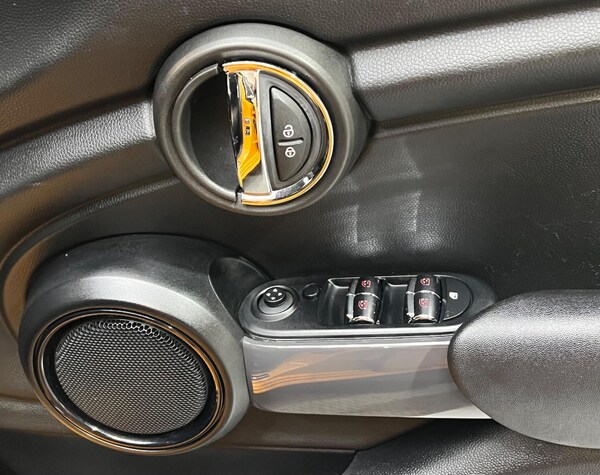 Used MINI Hatch 2018 for sale - 76122468: Photo 11