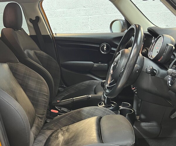 Used MINI Hatch 2018 for sale - 76122468: Photo 13
