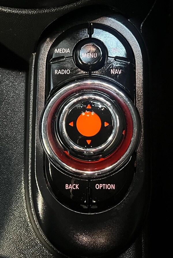 Used MINI Hatch 2018 for sale - 76122468: Photo 23