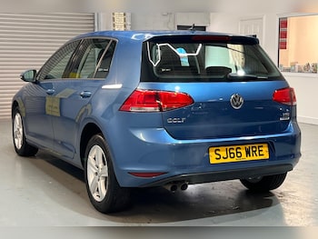 Used Volkswagen Golf 2016 for sale - 77015392: Photo