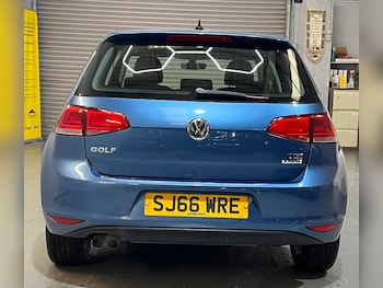 Used Volkswagen Golf 2016 for sale - 77015392: Photo