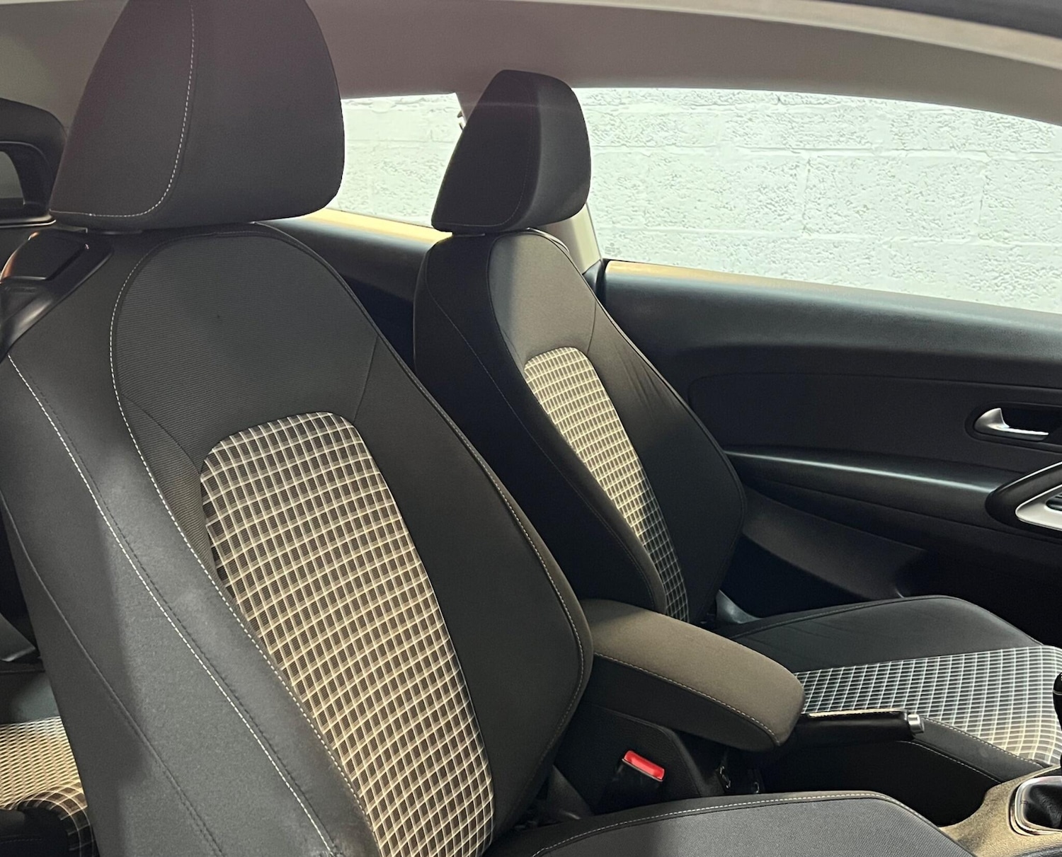 Used Volkswagen Scirocco 2015 for sale - 76619948: Photo 15