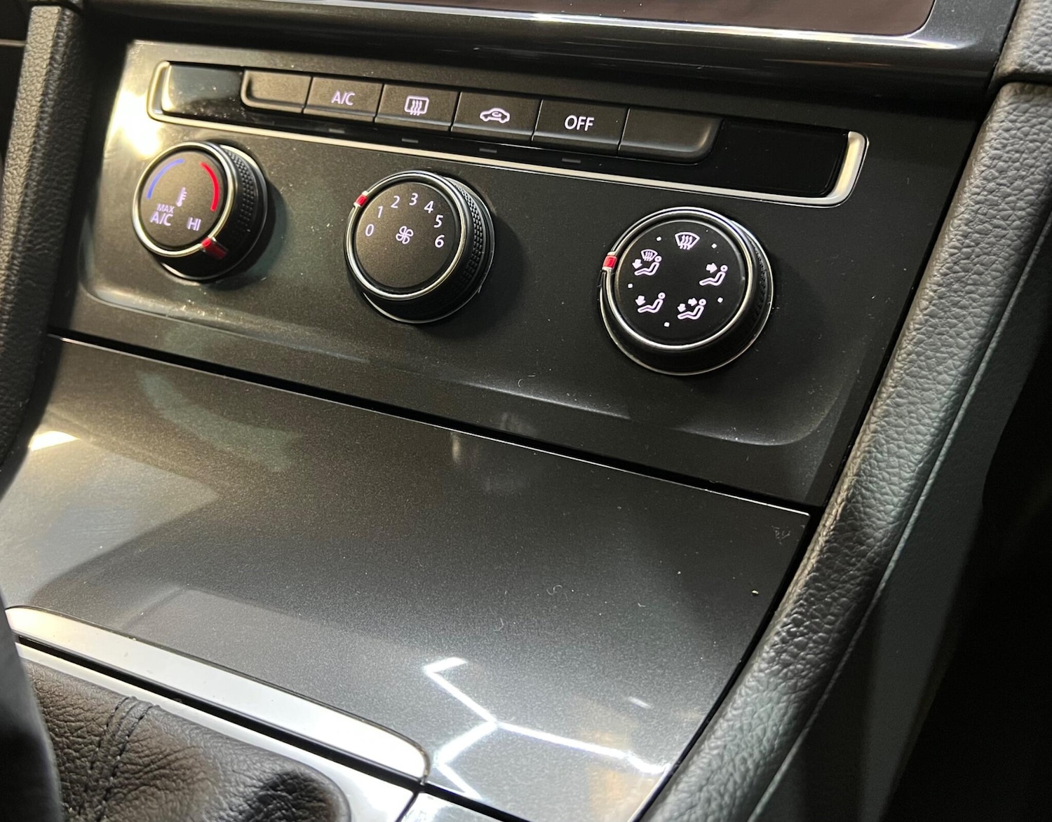 Used Volkswagen Golf 2019 for sale - 77081507: Photo 26