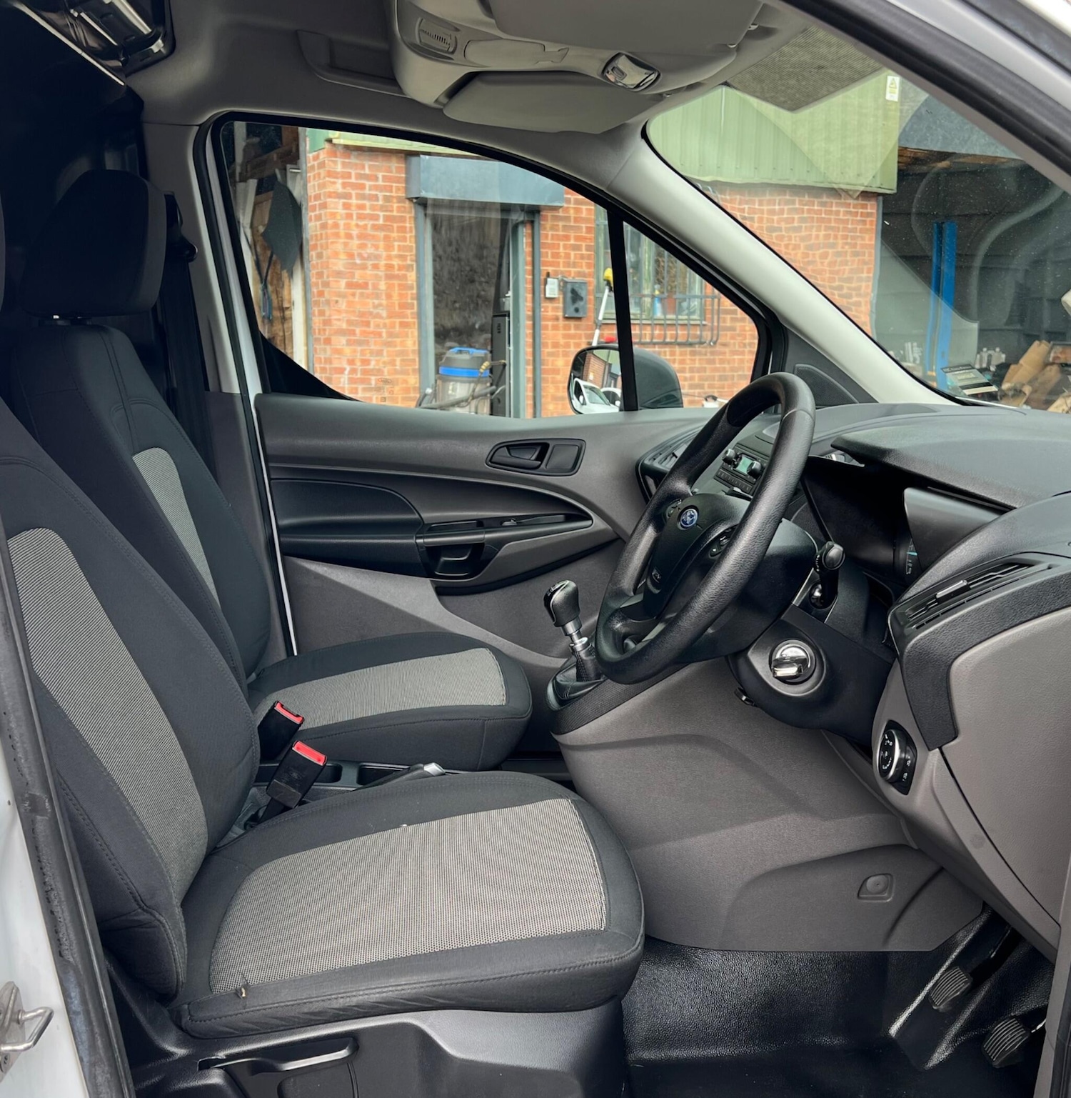 Used Ford Transit Connect 2019 for sale - 78058131: Photo 17