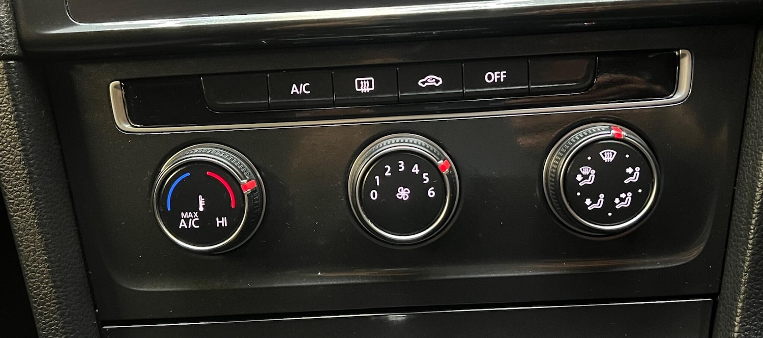 Used Volkswagen Golf 2018 for sale - 77633605: Photo 11