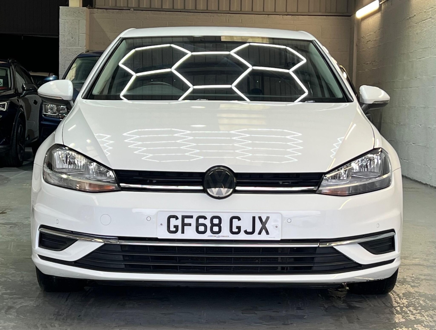 Used Volkswagen Golf 2018 for sale - 77633605: Photo 3