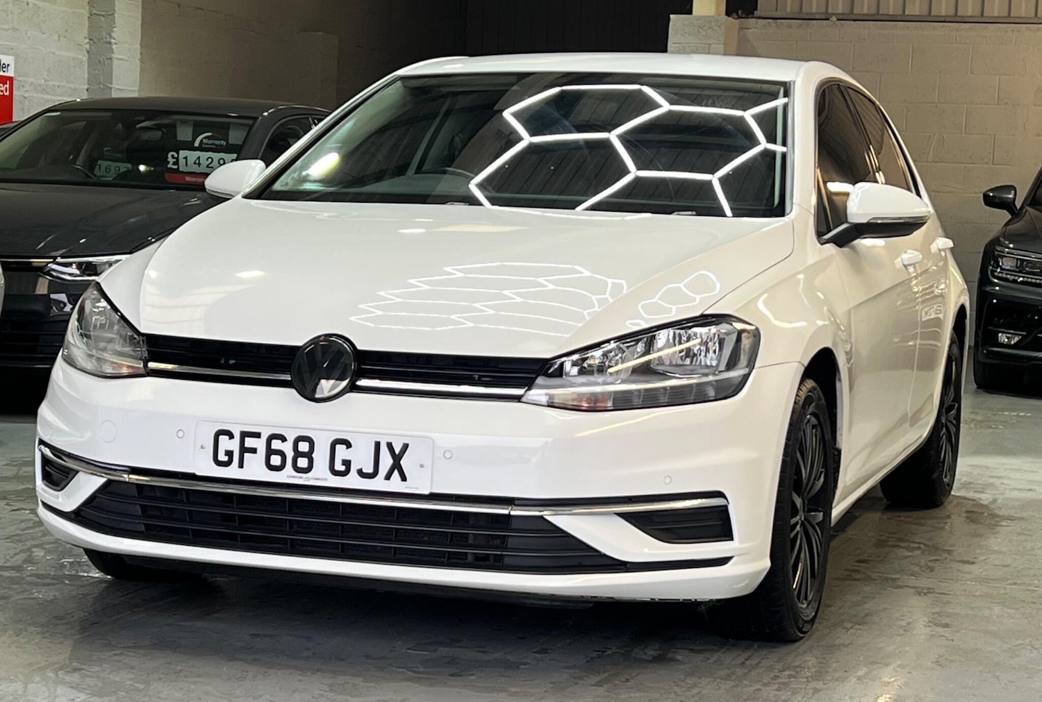 Used Volkswagen Golf 2018 for sale - 77633605: Photo 4