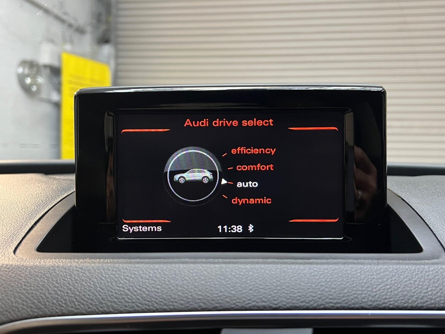 Used Audi Q3 2016 for sale - 77478520: Photo 33