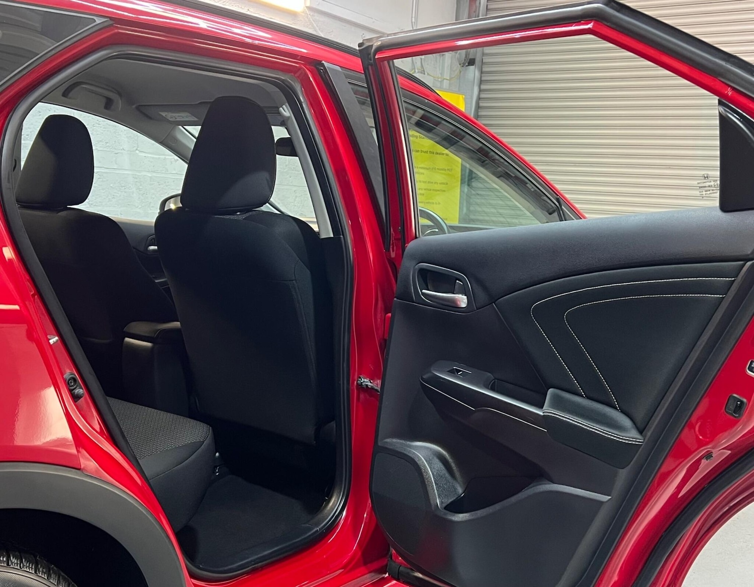 Used Honda Civic 2016 for sale - 76935937: Photo 20