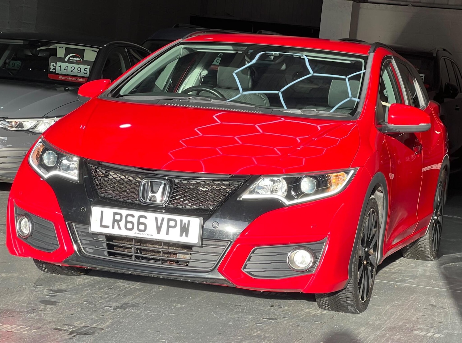 Used Honda Civic 2016 for sale - 76935937: Photo 3