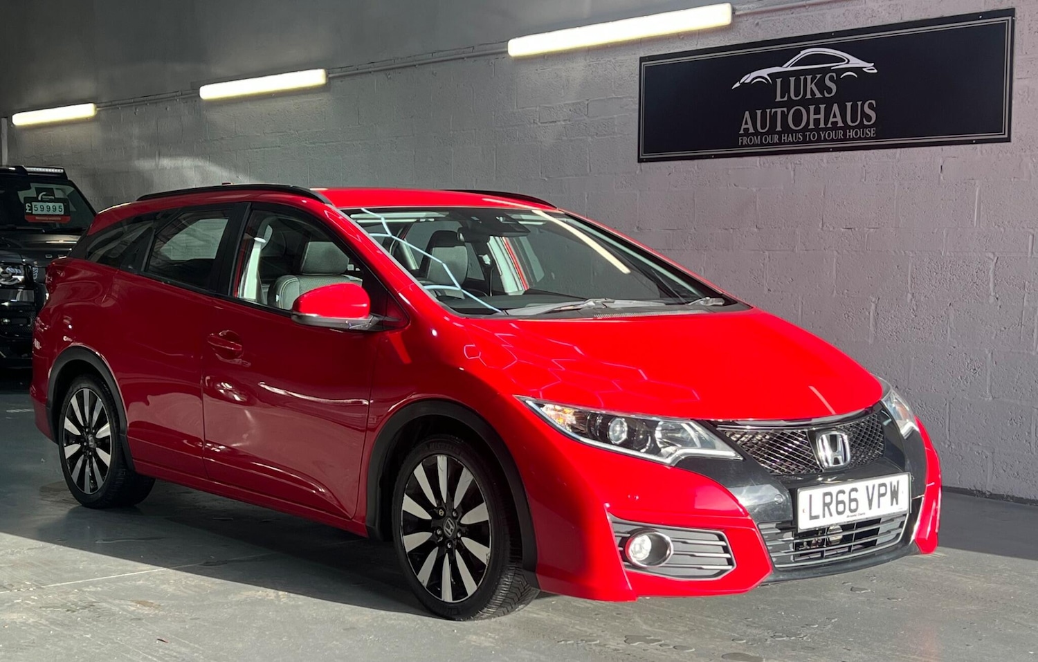 Used Honda Civic 2016 for sale - 76935937: Photo 5