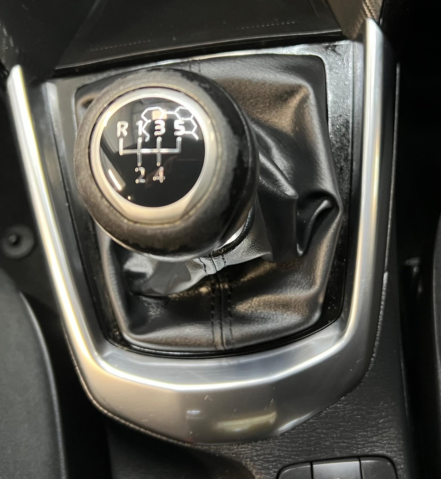 Used Mazda Mazda2 2017 for sale - 77705499: Photo 9