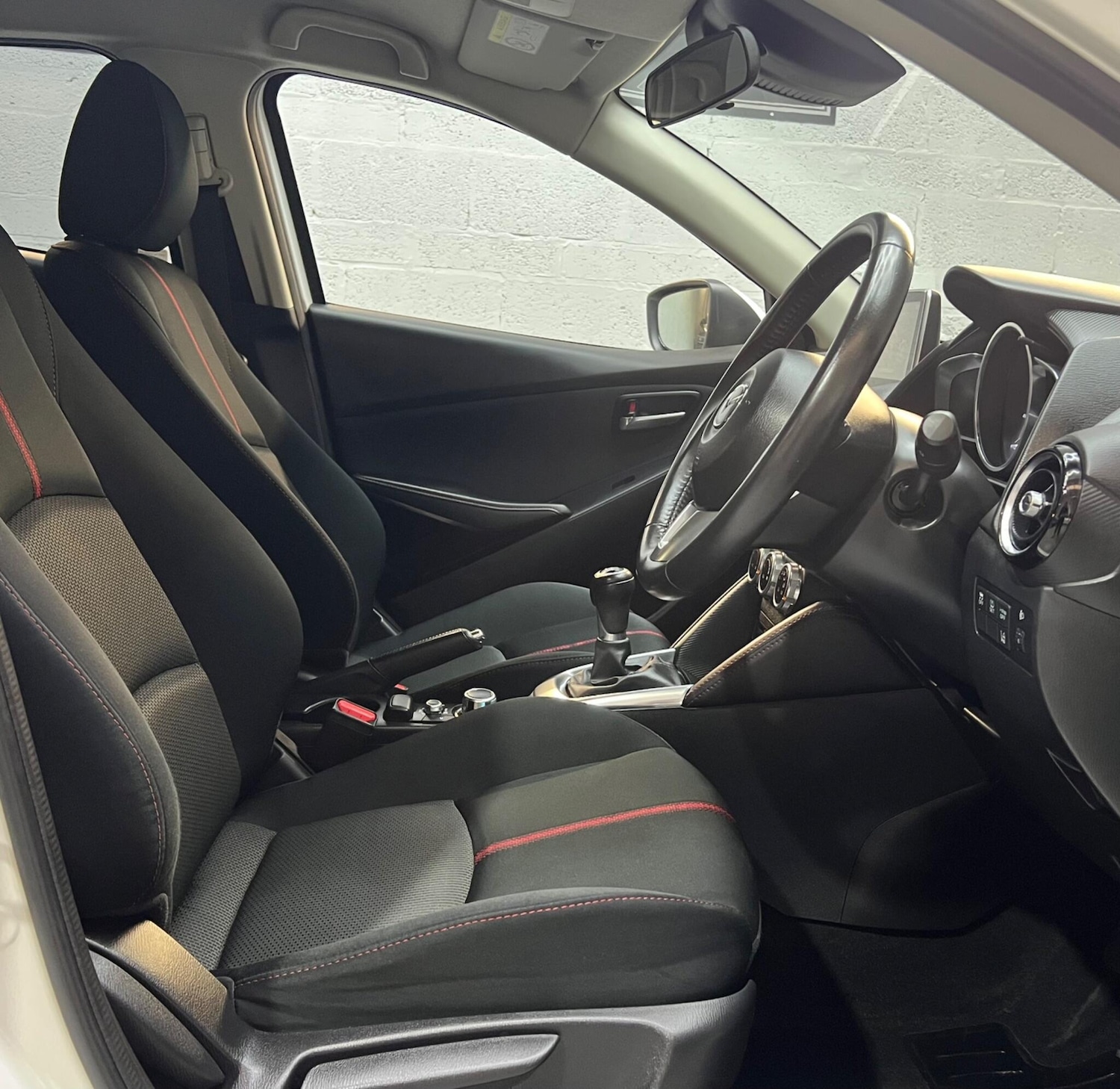 Used Mazda Mazda2 2016 for sale - 77793380: Photo 14