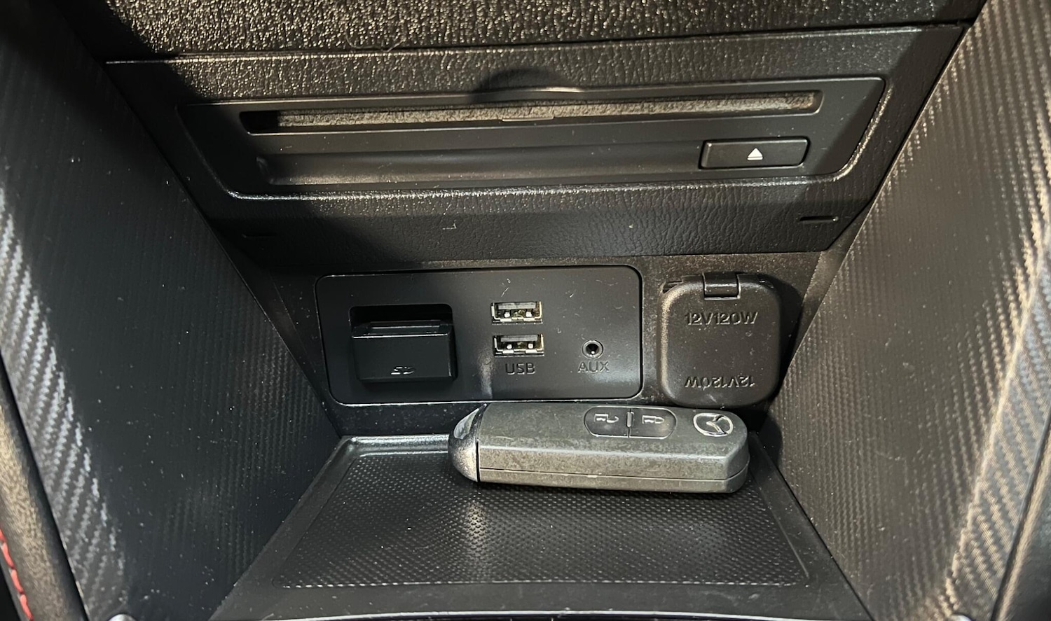 Used Mazda Mazda2 2016 for sale - 77793380: Photo 24