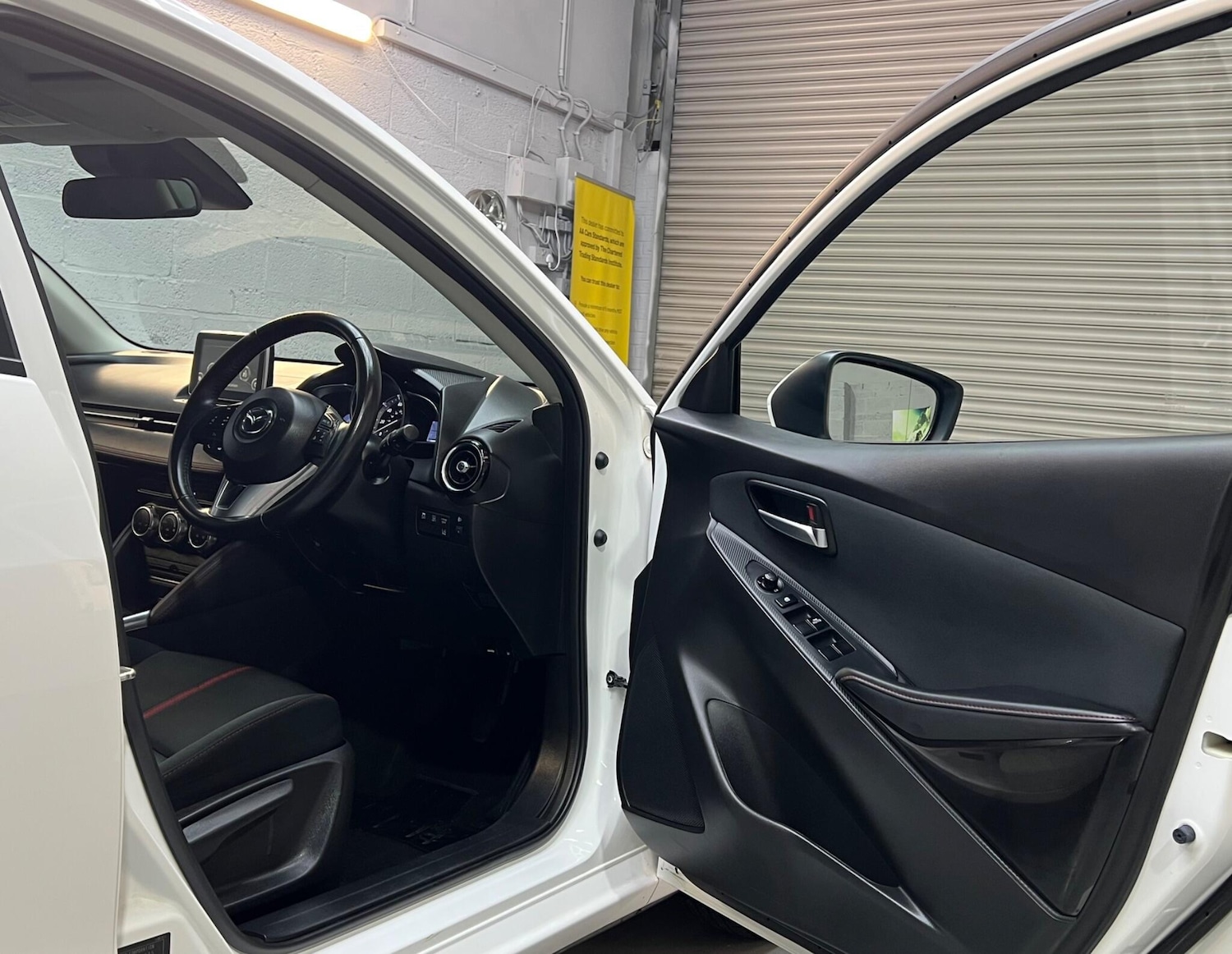 Used Mazda Mazda2 2016 for sale - 77793380: Photo 25