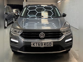 Used Volkswagen T-Roc 2020 for sale - 79317305: Photo