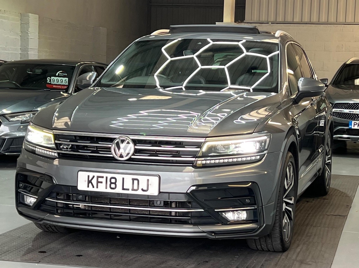 Used Volkswagen Tiguan 2018 for sale - 76753297: Photo 10