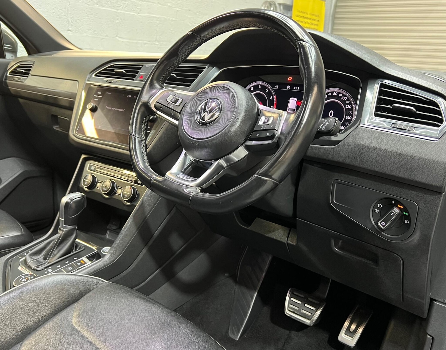 Used Volkswagen Tiguan 2018 for sale - 76753297: Photo 15