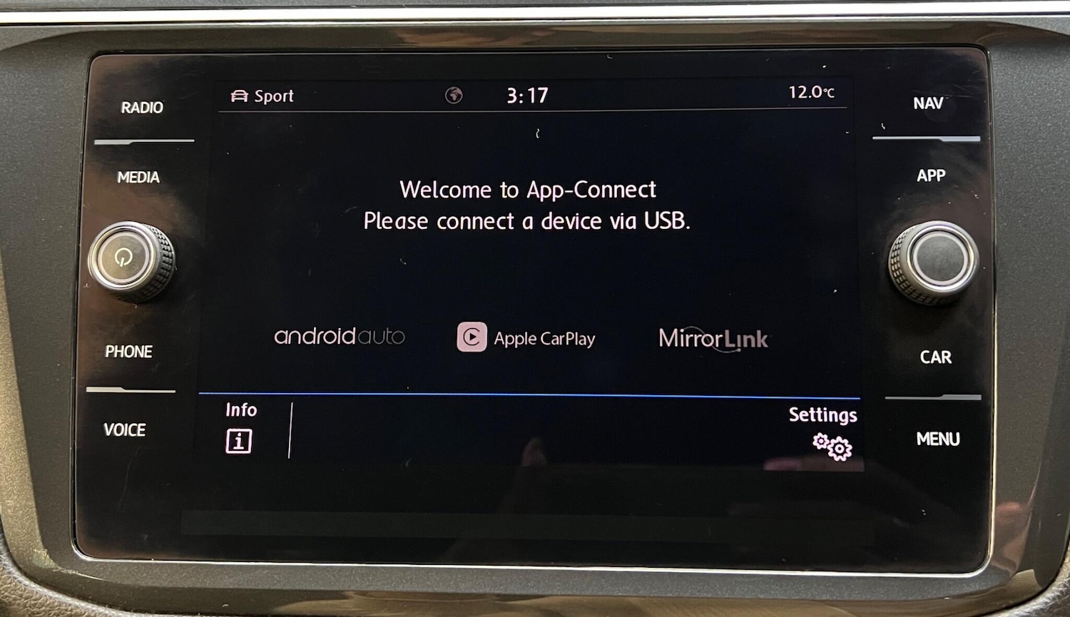 Used Volkswagen Tiguan 2018 for sale - 76753297: Photo 27