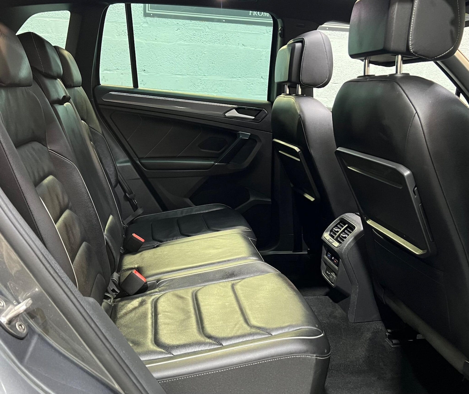 Used Volkswagen Tiguan 2018 for sale - 76753297: Photo 35