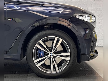 Used BMW X7 2022 for sale - 76021022: Photo