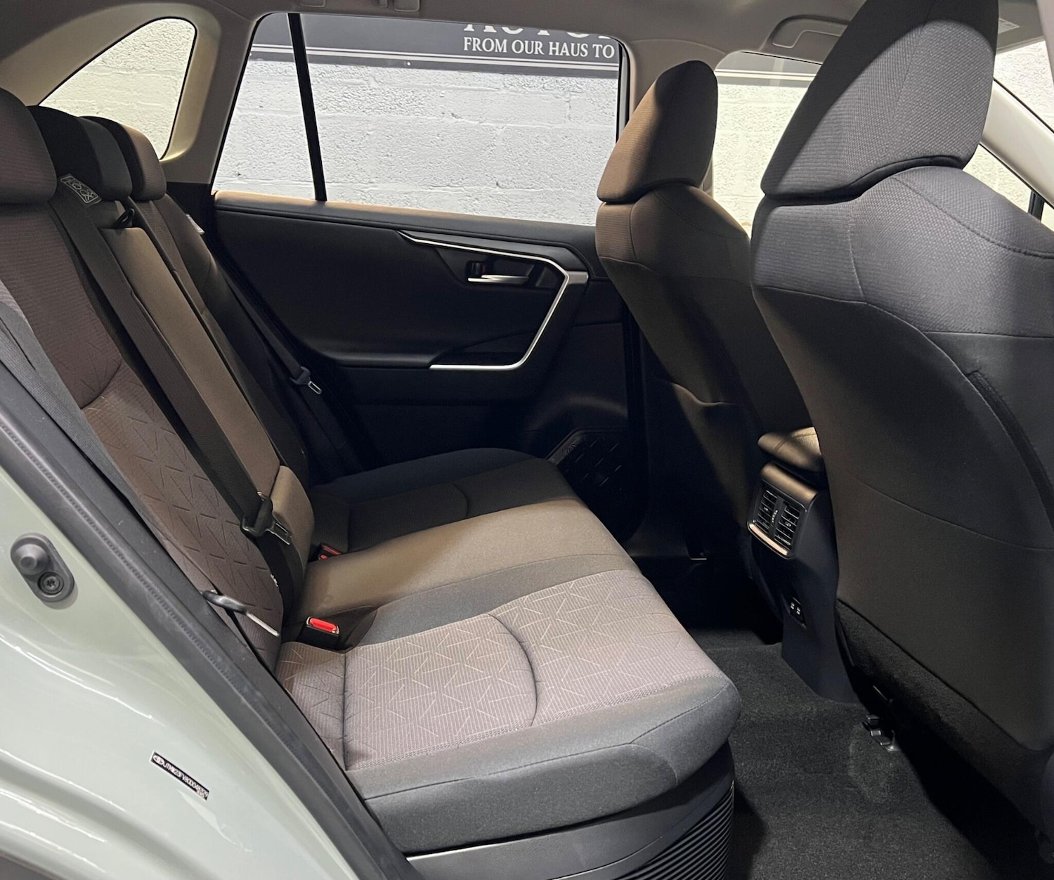 Used Toyota RAV4 2020 for sale - 76377533: Photo 32