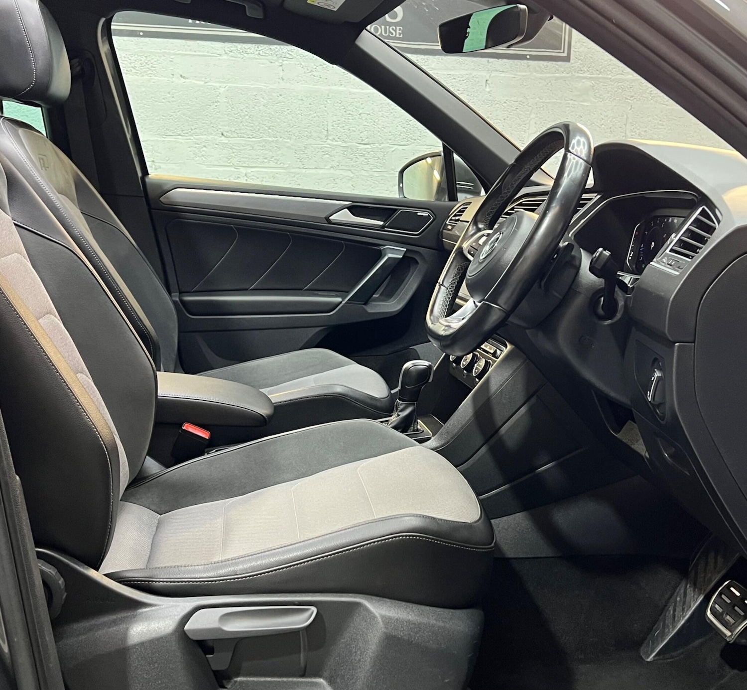 Used Volkswagen Tiguan 2019 for sale - 76849985: Photo 11