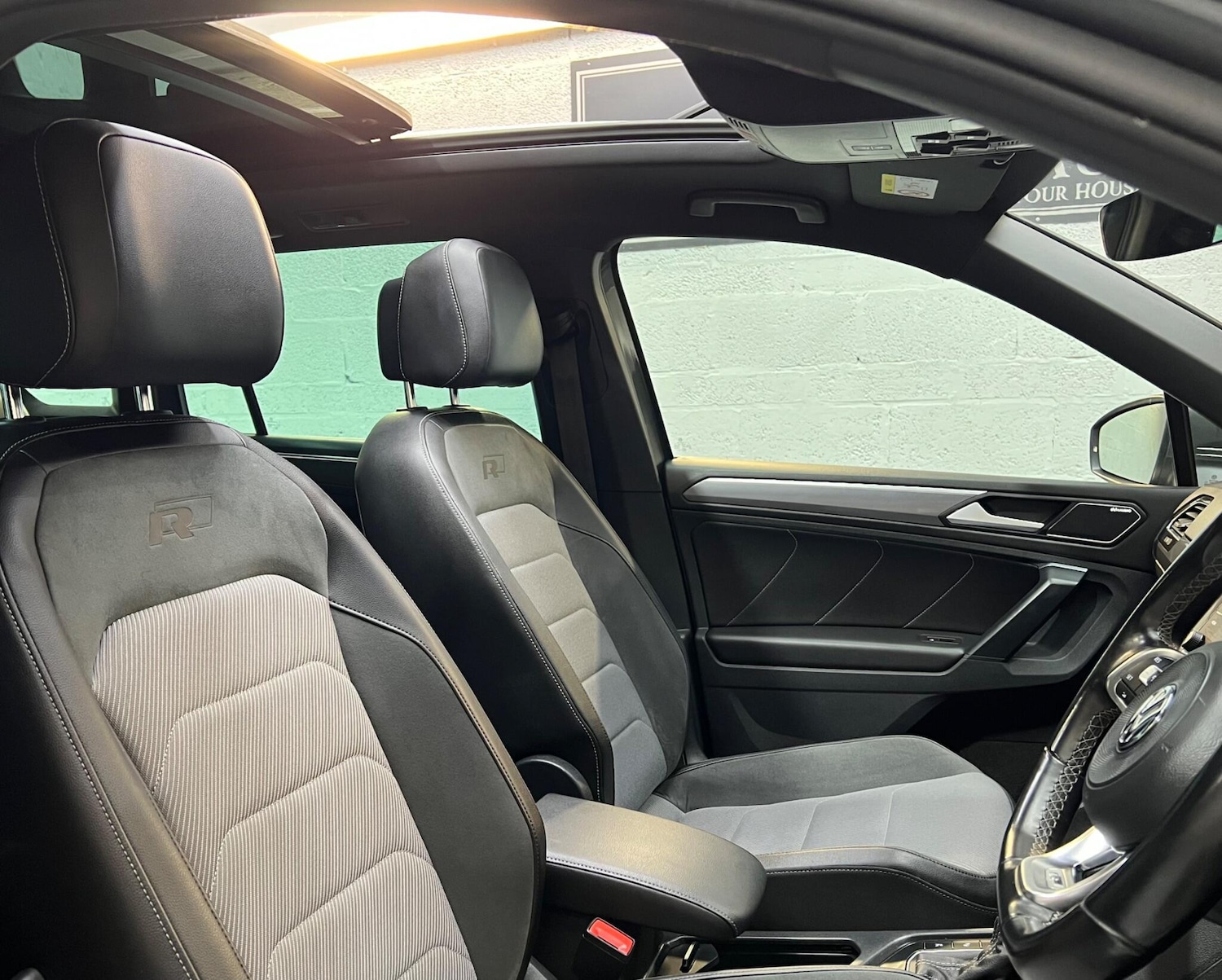 Used Volkswagen Tiguan 2019 for sale - 76849985: Photo 12