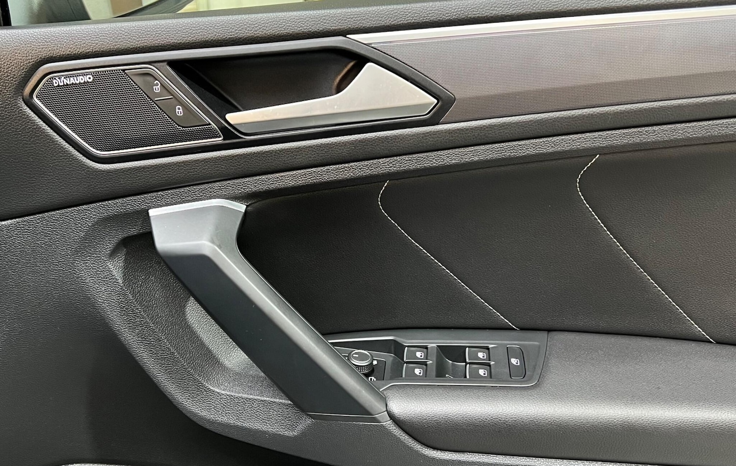 Used Volkswagen Tiguan 2019 for sale - 76849985: Photo 17