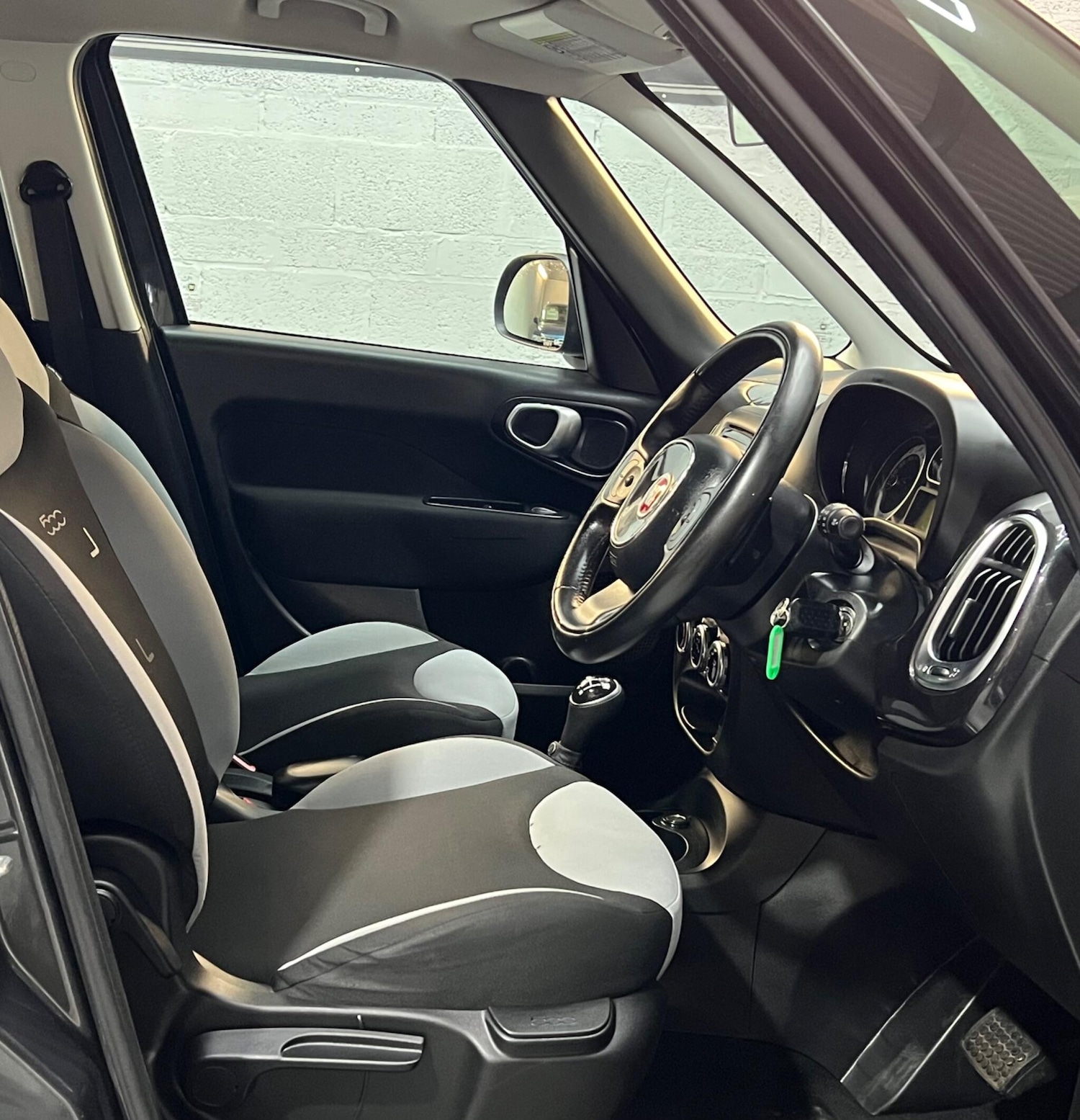 Used Fiat 500L 2014 for sale - 76850331: Photo 10