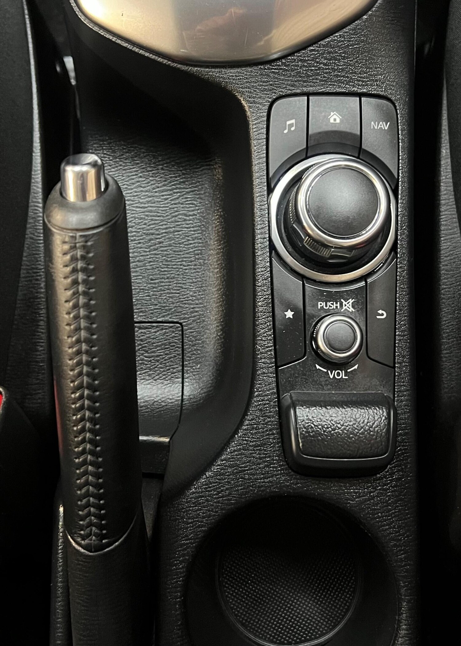 Used Mazda Mazda2 2017 for sale - 76592736: Photo 16