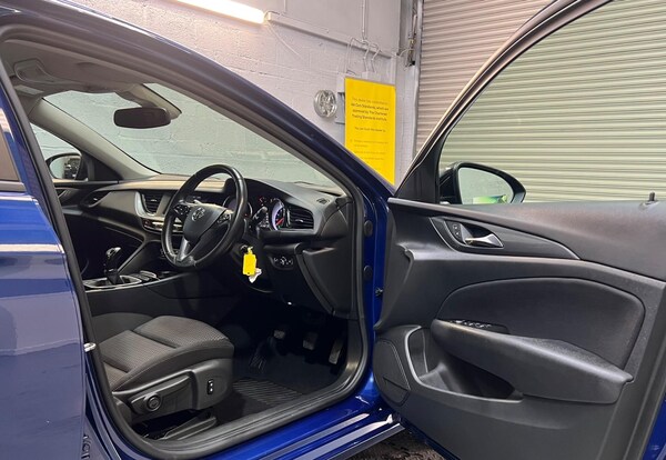 Used Vauxhall Insignia 2021 for sale - 76247697: Photo 10
