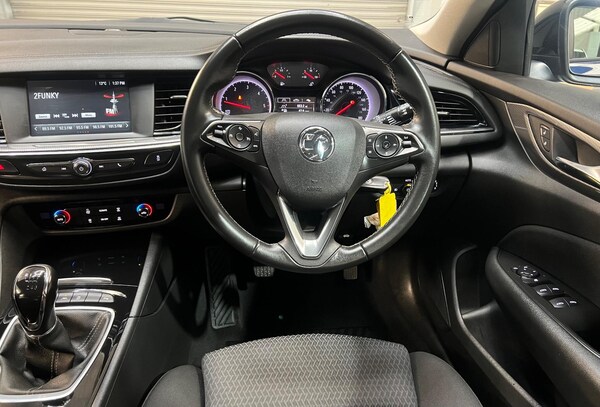 Used Vauxhall Insignia 2021 for sale - 76247697: Photo 17