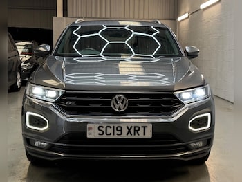 Used Volkswagen T-Roc 2019 for sale - 79395651: Photo