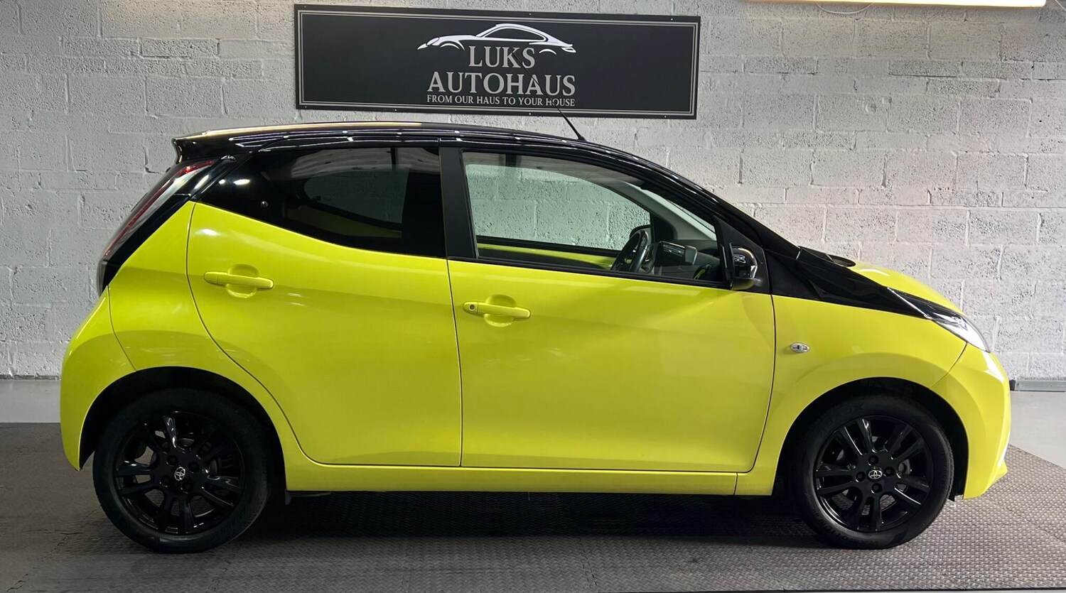 Used Toyota AYGO 2017 for sale - 76752866: Photo 4