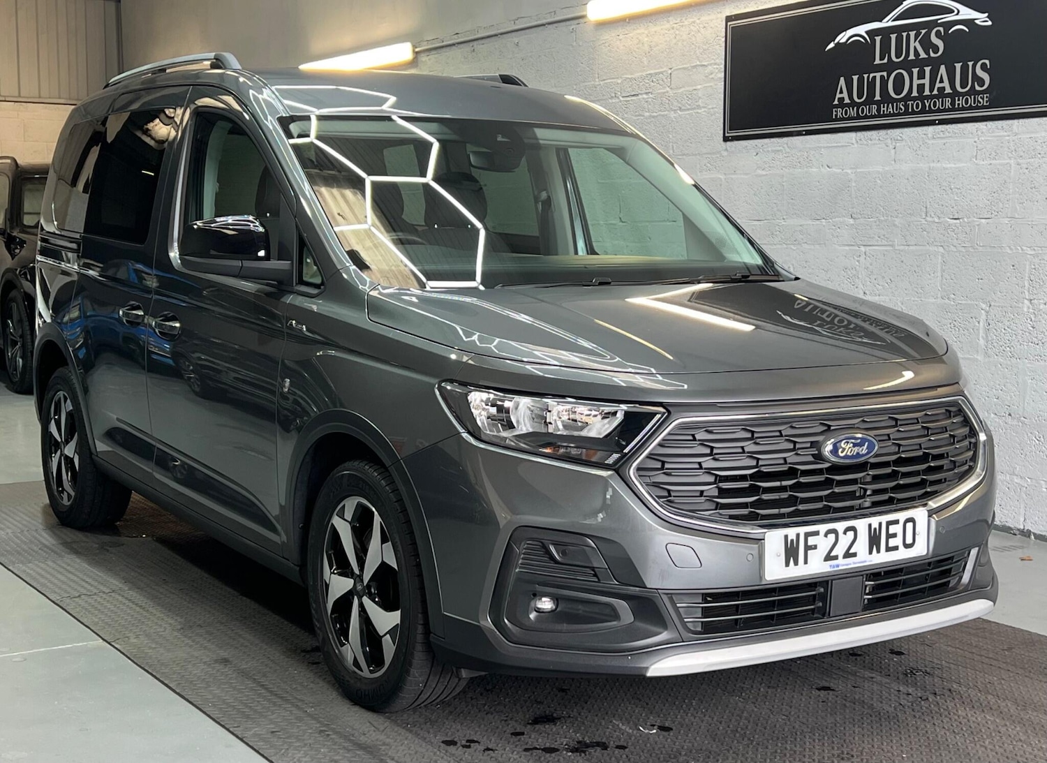 Used Ford Tourneo Connect 2022 for sale - 76315245: Photo 3