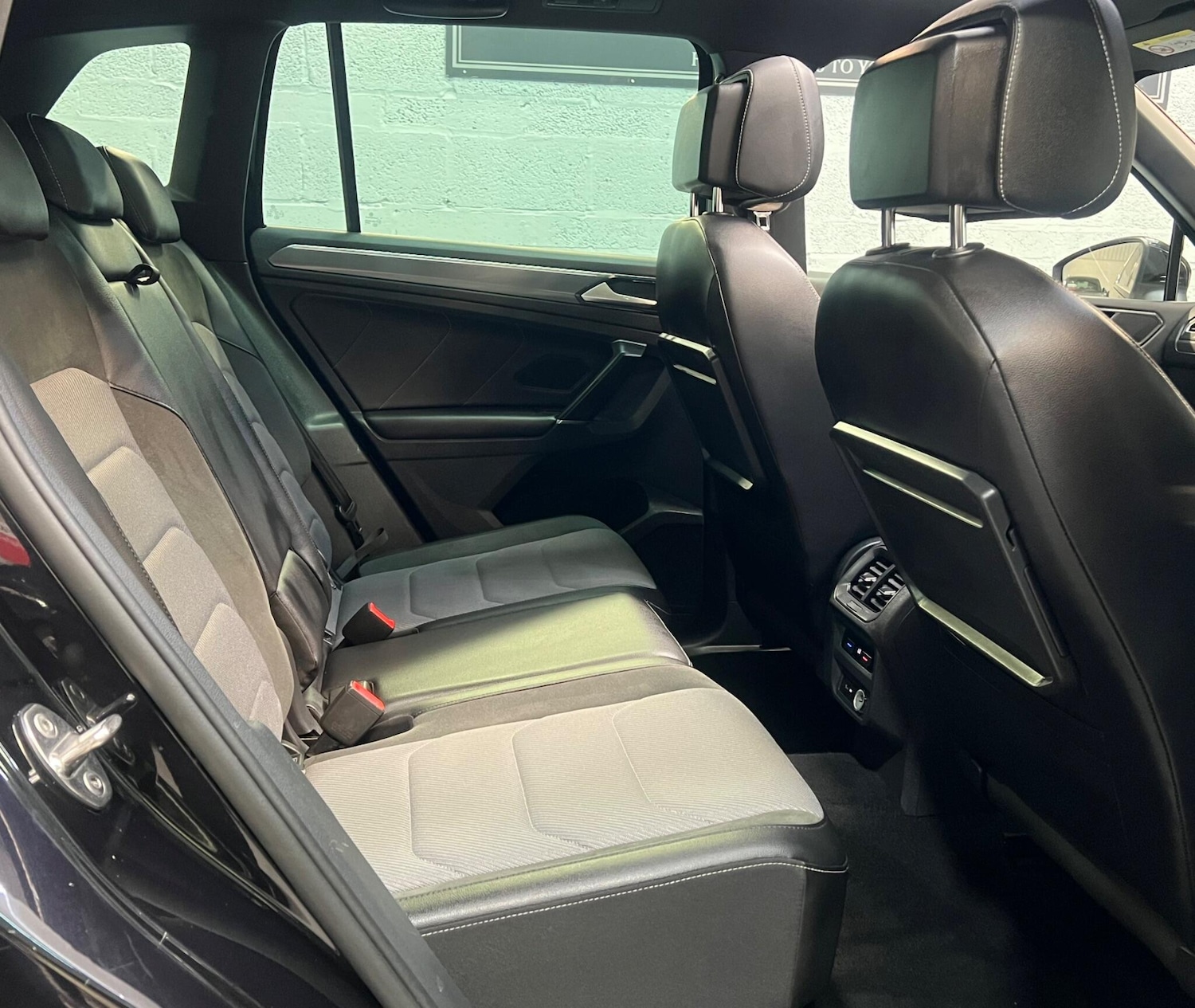 Used Volkswagen Tiguan for sale - 78135742: Photo 12