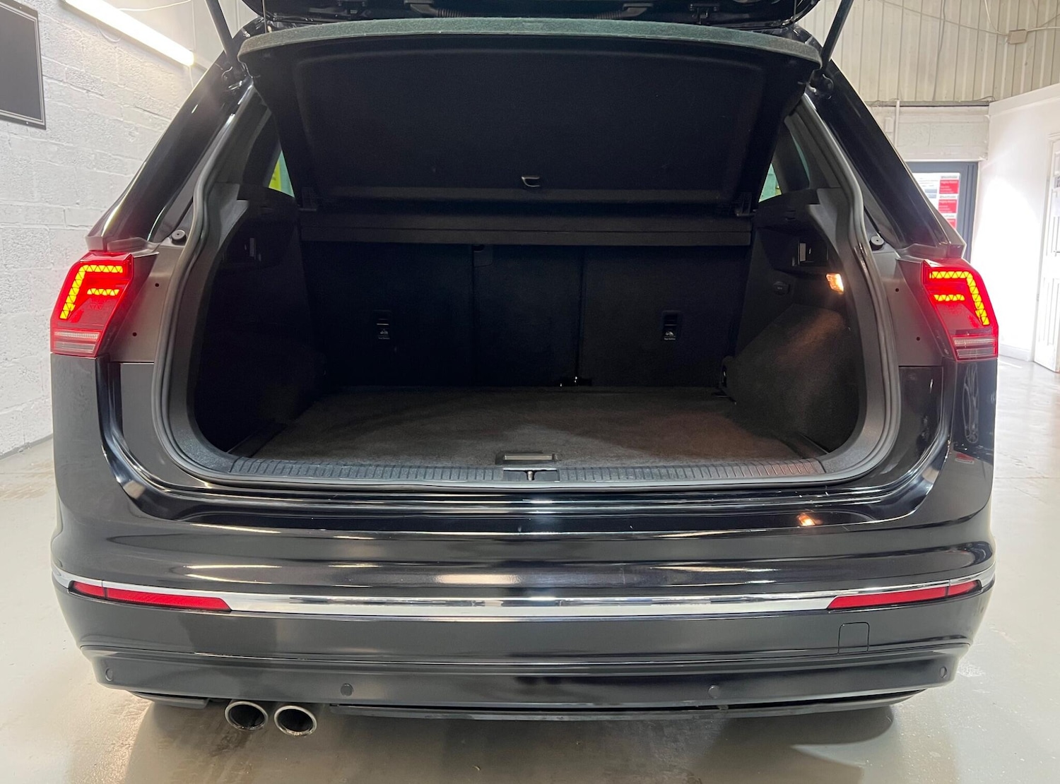 Used Volkswagen Tiguan for sale - 78135742: Photo 32