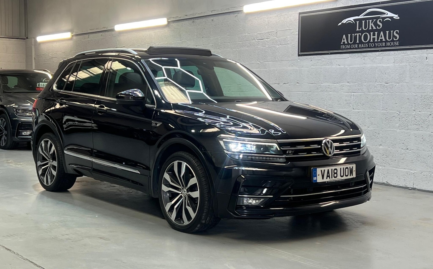 Used Volkswagen Tiguan for sale - 78135742: Photo 6