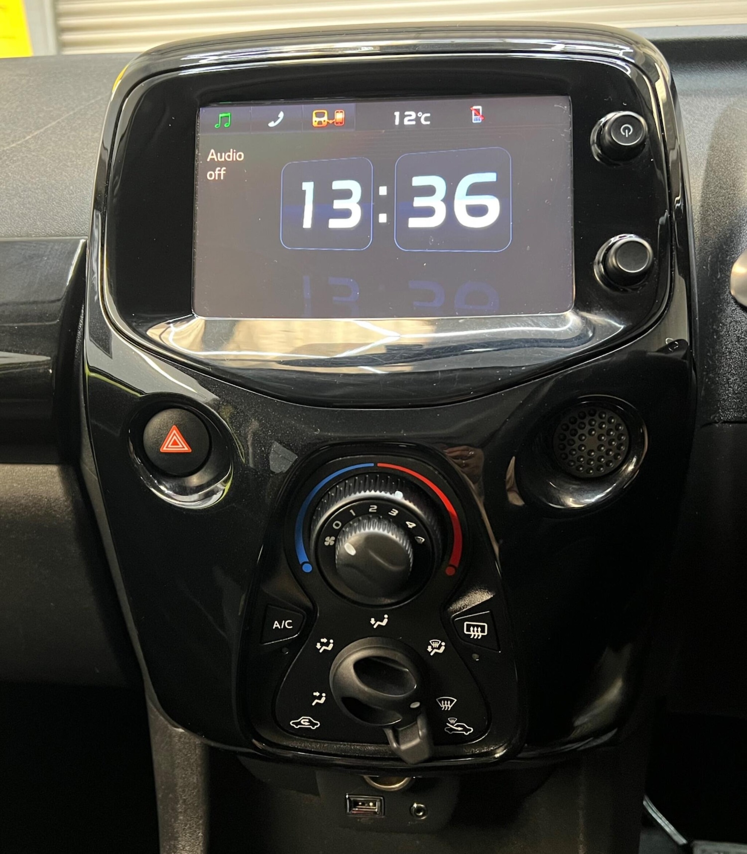 Used Toyota AYGO 2017 for sale - 76440910: Photo 11