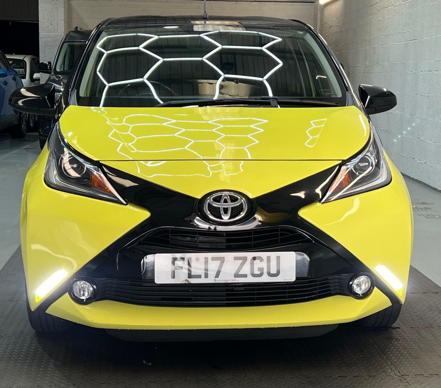 Used Toyota AYGO 2017 for sale - 76440910: Photo 4