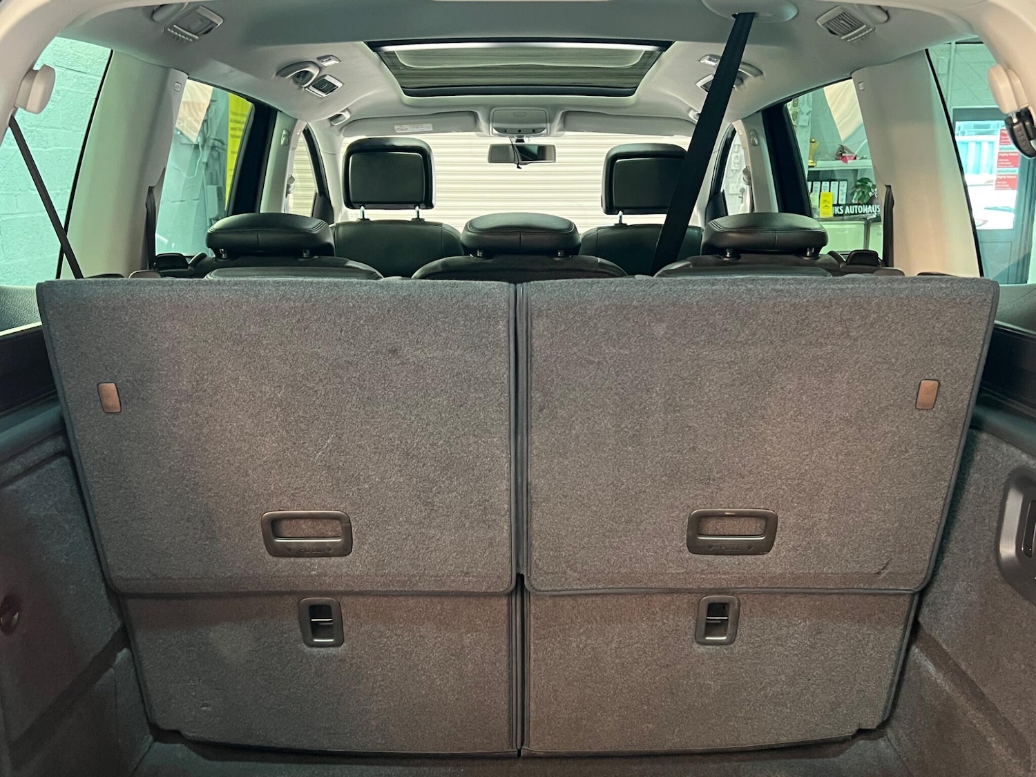 Used Volkswagen Sharan for sale - 78205327: Photo 31