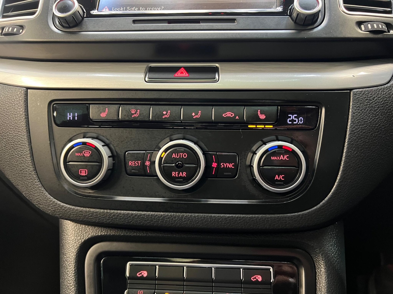 Used Volkswagen Sharan for sale - 78205327: Photo 34