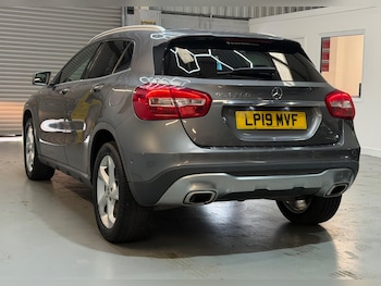 Used Mercedes-Benz GLA 2019 for sale - 78966017: Photo