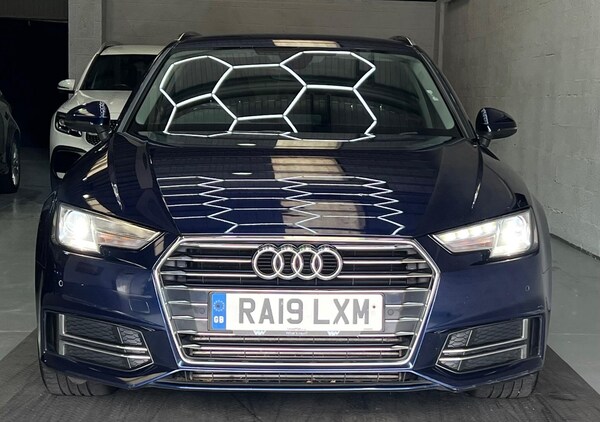 Used Audi A4 Avant 2019 for sale - 76041829: Photo 9